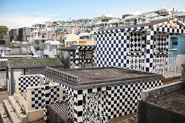 Schachbrettartige Grabmäler Guadeloupe Architektur