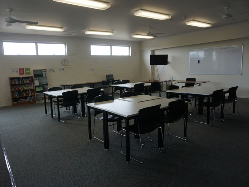 Klassenzimmer der Sprachschule Byron Bay mit moderner Ausstattung