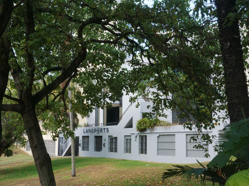 Sprachschule im Grünen perfekt für Englisch lernen im Ausland