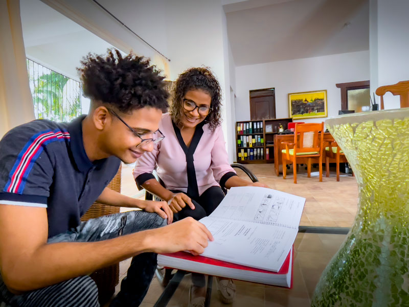 Apprentissage de l’espagnol en individuel à l’étranger avec échange personnalisé en cours