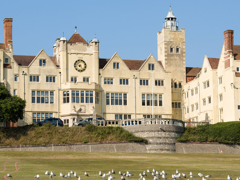 Alpadia Language Schools - Junior