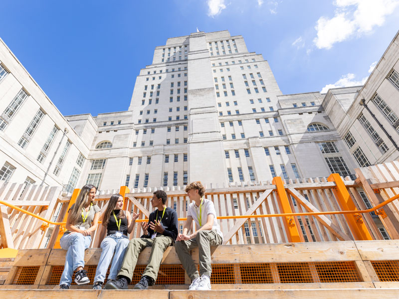 The London School of English - Young Adult