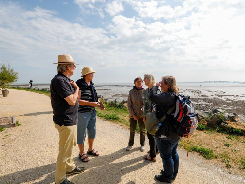 Sprachschüler der Inlinuga Sprachschule La Rochelle bei einem Ausflug an die Atlantikküste