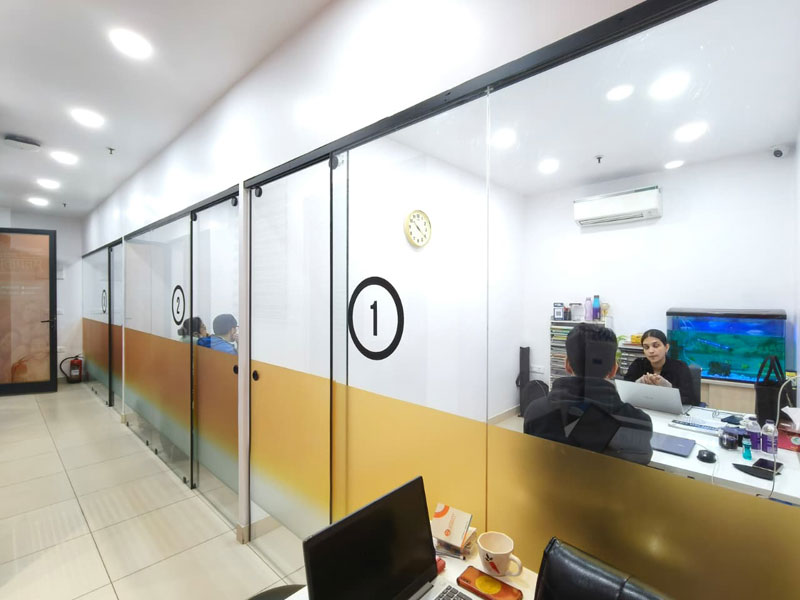 Salles de classe de l'école de langues ILSC à New Delhi pour un apprentissage intensif