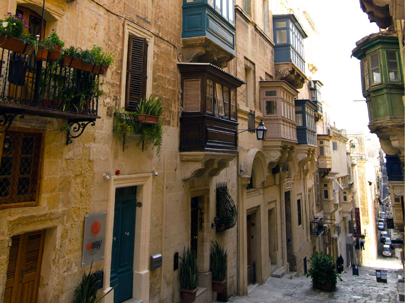 Easy School of Languages