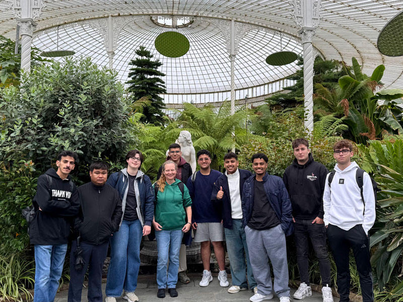 Gemeinsame Ausflug der Sprachschüler zum Botanischen Garten in Glasgow