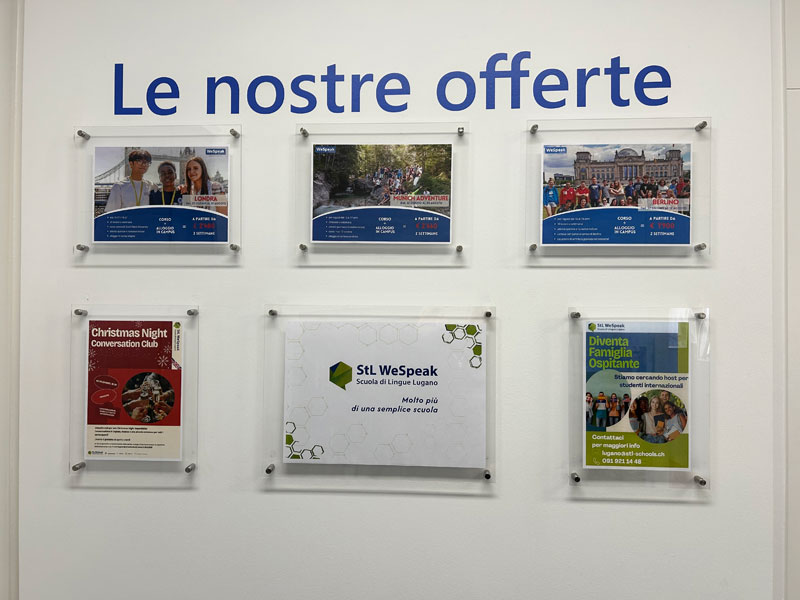 Angebotswand der Sprachschule StL WeSpeak Lugano mit Italienischkursen