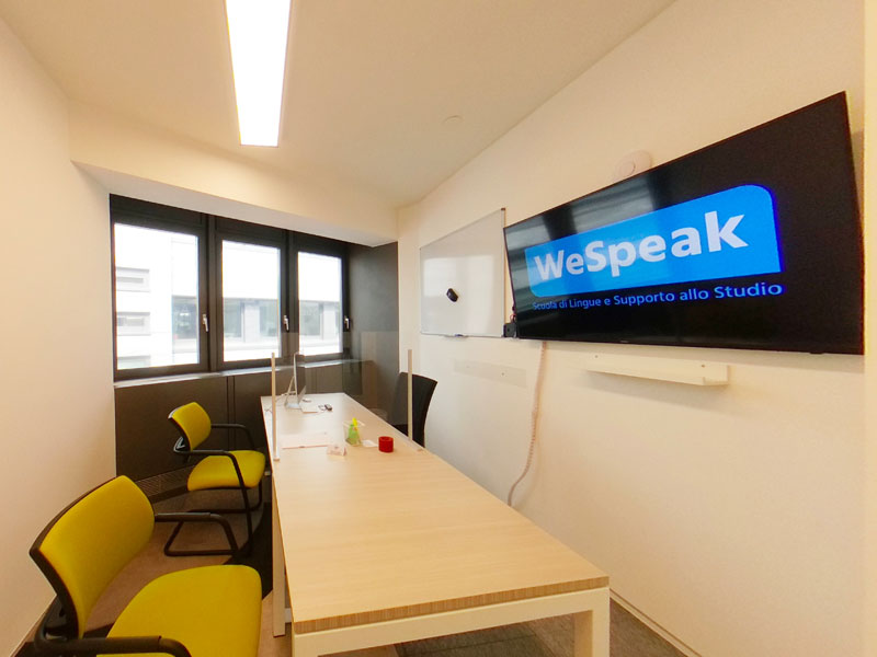 Kleiner Unterrichtsraum der Sprachschule StL WeSpeak Lugano für Italienisch Privatunterricht