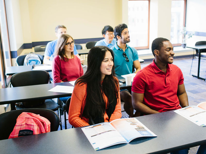 Sprachschüler im Englischkurs an der Kaplan Sprachschule San Francisco Berkeley