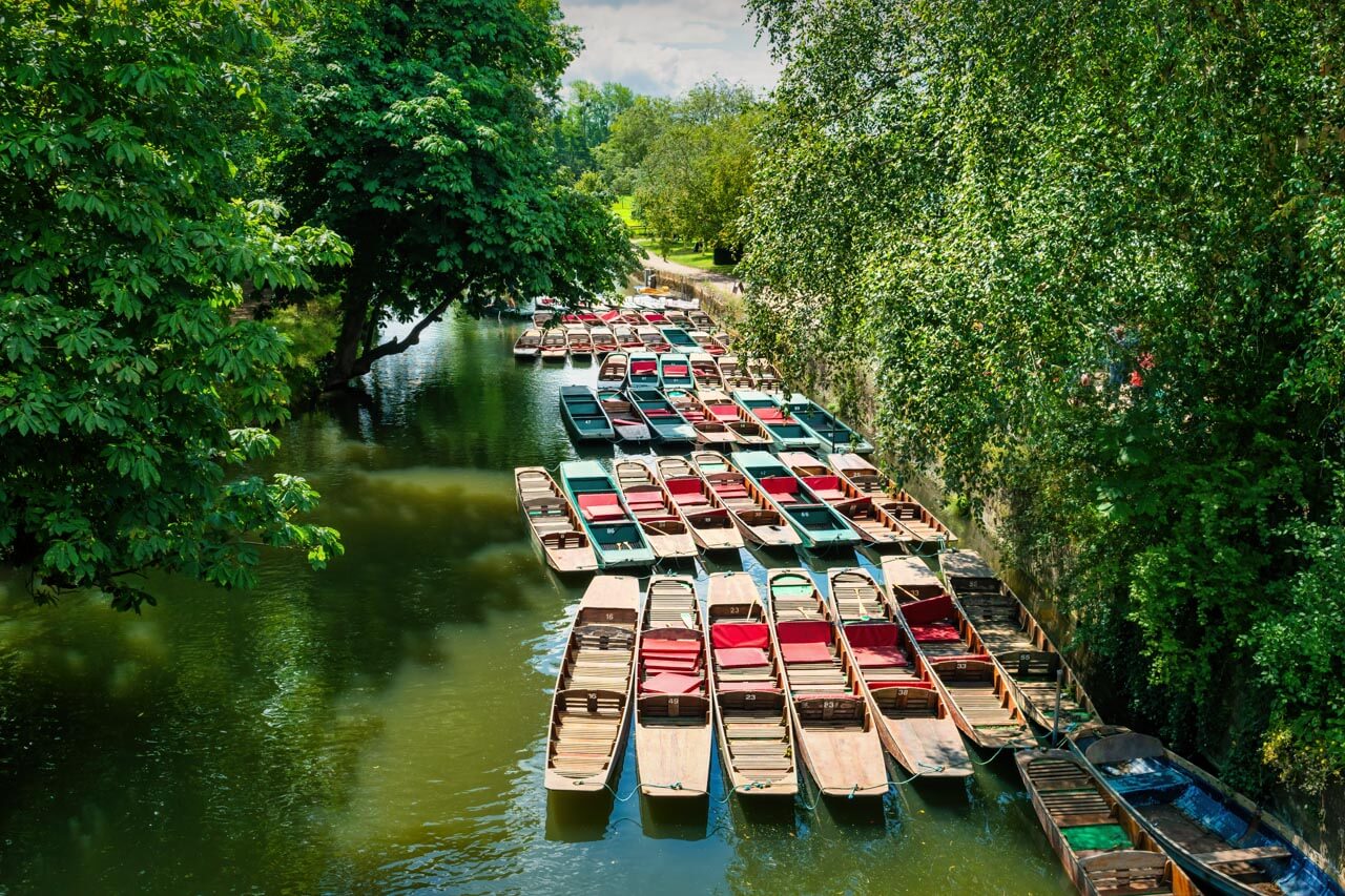 Punting-Boote auf dem Cherwell in Oxford Vokabeln zum Thema Freizeit anwenden während der Sprachreise