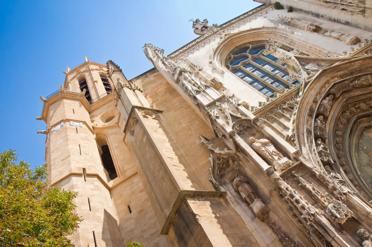 Gotische Kathedrale Aix en Provence Sprachkurs Französisch Grammatik lernen mit Kulturbezug