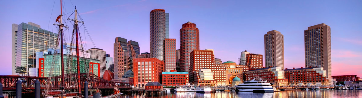 Skyline und Hafen von Boston als urbanes Highlight für Englisch-Sprachreisen an die Ostküste der USA