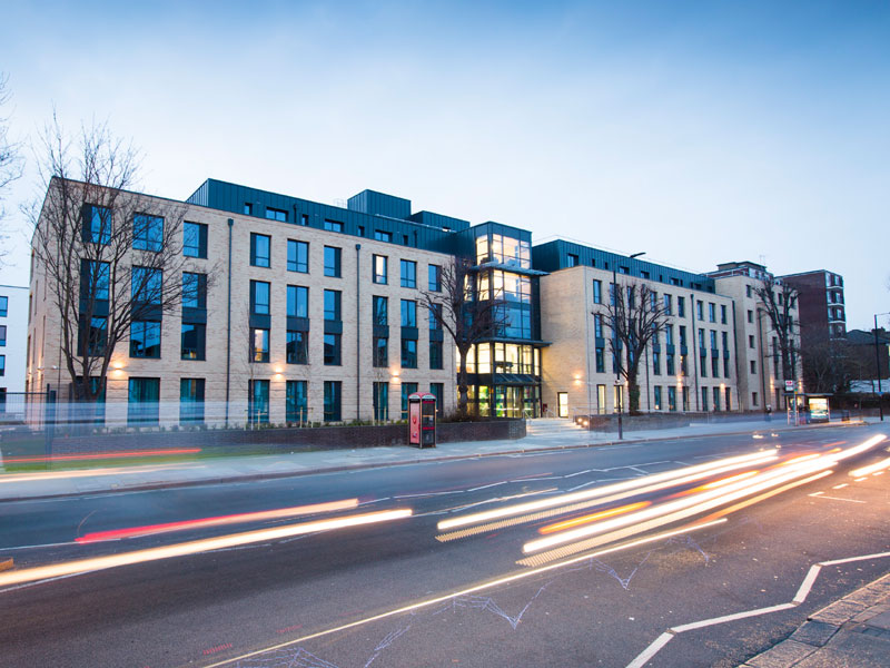 Außenansicht der Residenz, Business Sprachreisen England