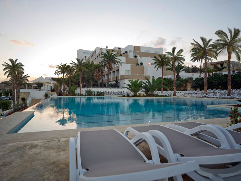 Poolanlage der Unterkunft, Englisch Sprachreisen für Schüler