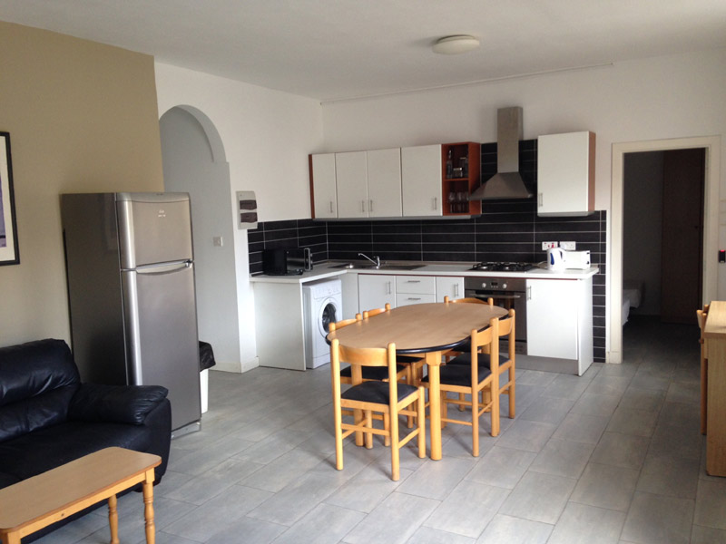 Wohnraum Eco. Central Apartment, Englisch Sprachreisen